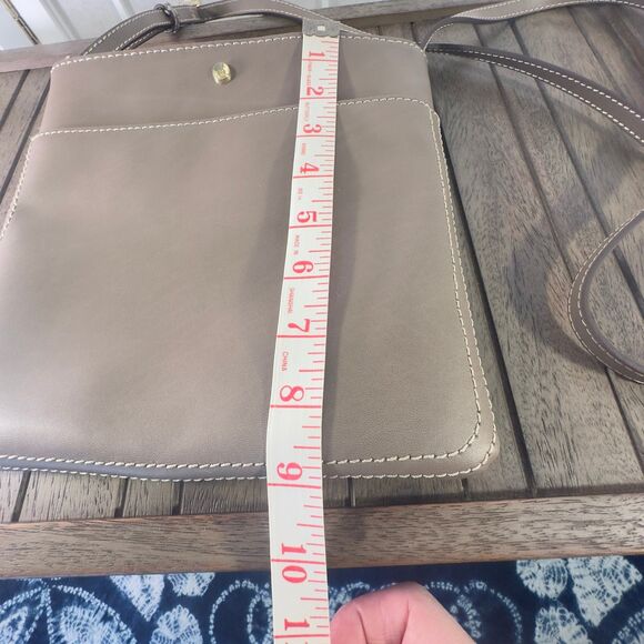 Gill Leather Crossbody Handbag - Picture 5 of 15